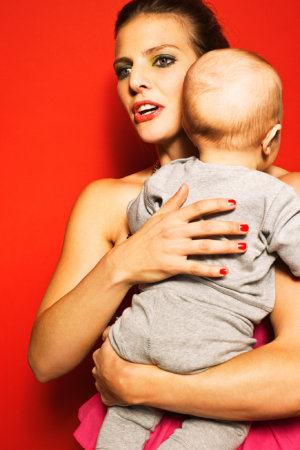 Jag och Yelverton fotograferade för tidningen MAMA 2009. Foto: Hans Ericksson. Anna Lindberg med sonen Yelverton fotograferade för tidningen MAMA 2009. Foto: Hans Ericksson.